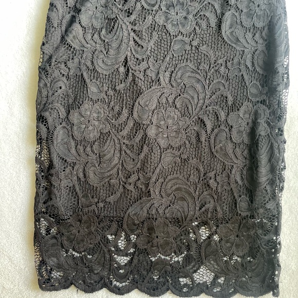 NWT Forever 21 Black cocktail Lace Dress with off shoulder sleeves Size M - Picture 4 of 8